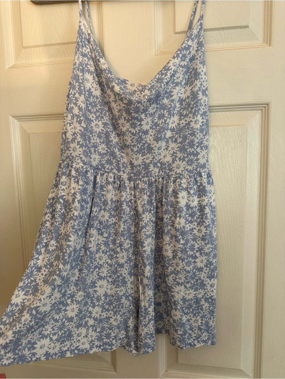 American Eagle Light Blue & White Floral Romper Size Small